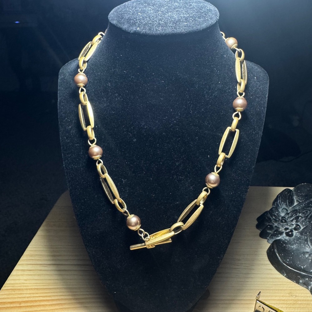 Anne Klein VTG 80's 90's Gold Tone Faux Pearl Toggle Link Necklace 18" Matte  AK